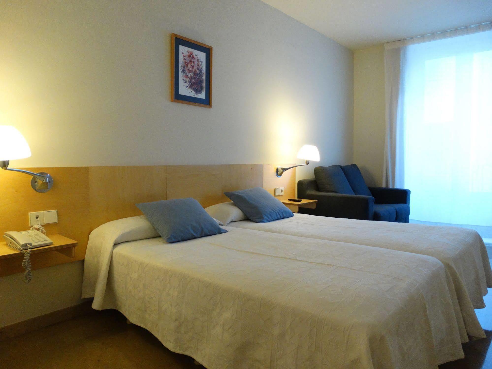Hotel Rambla Figueres Figueras Exterior foto